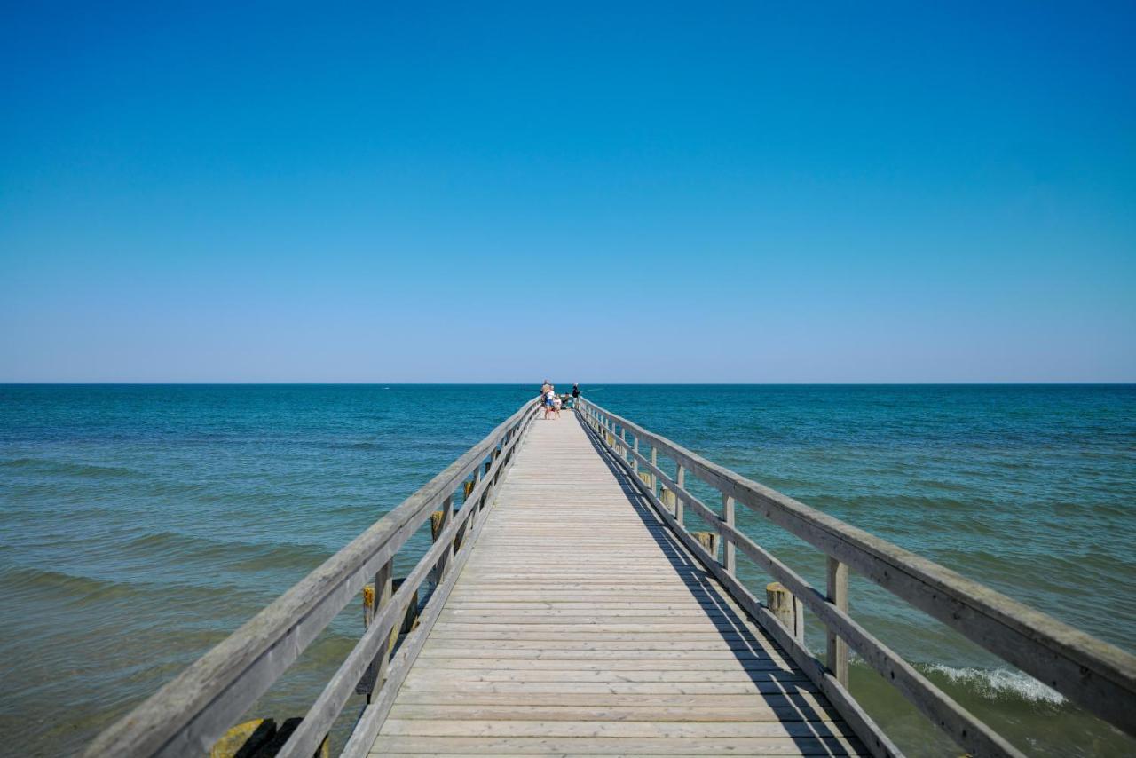 Ferienwohnungen Meerfarbig Ostseeheilbad Zingst Exterior foto