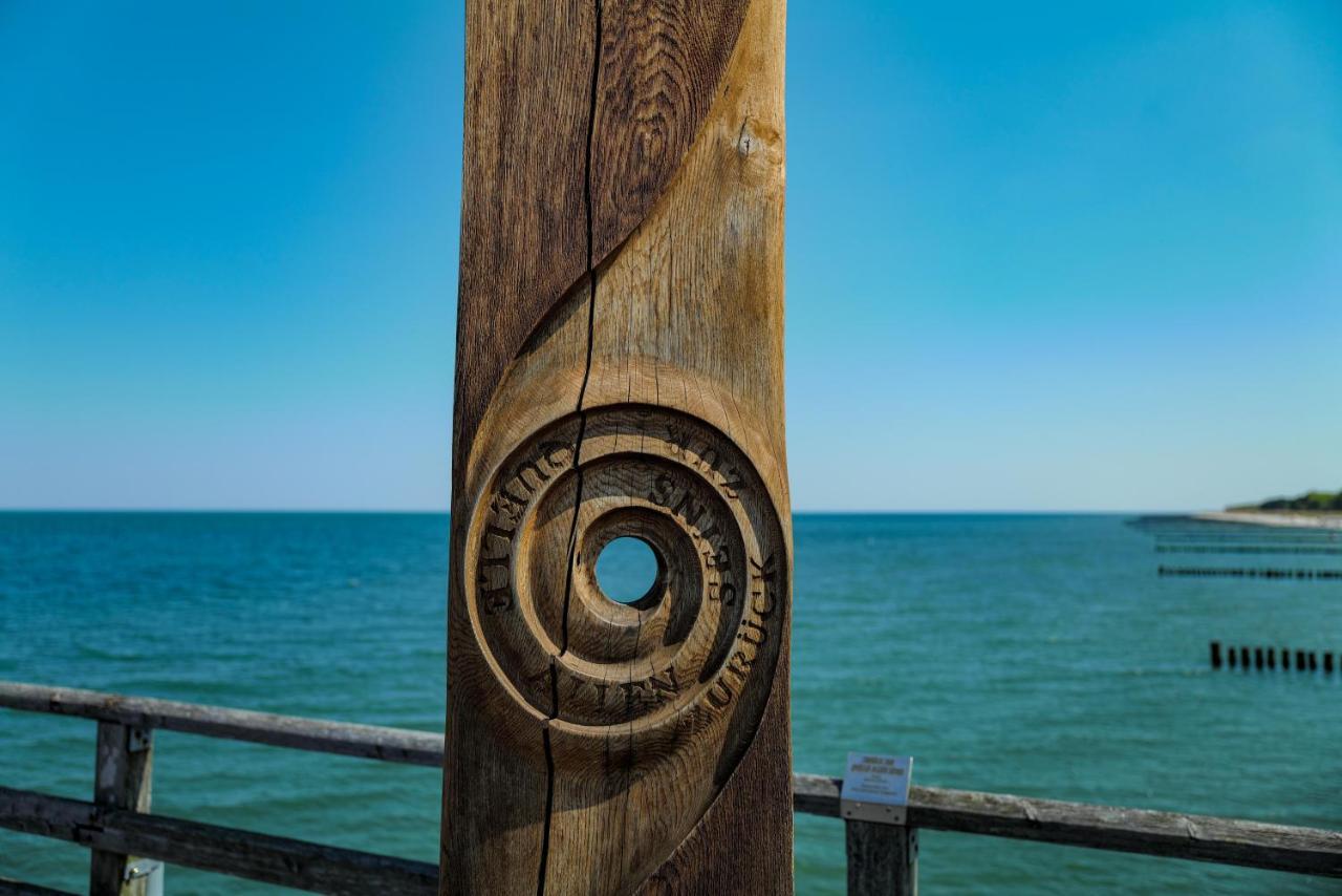 Ferienwohnungen Meerfarbig Ostseeheilbad Zingst Exterior foto