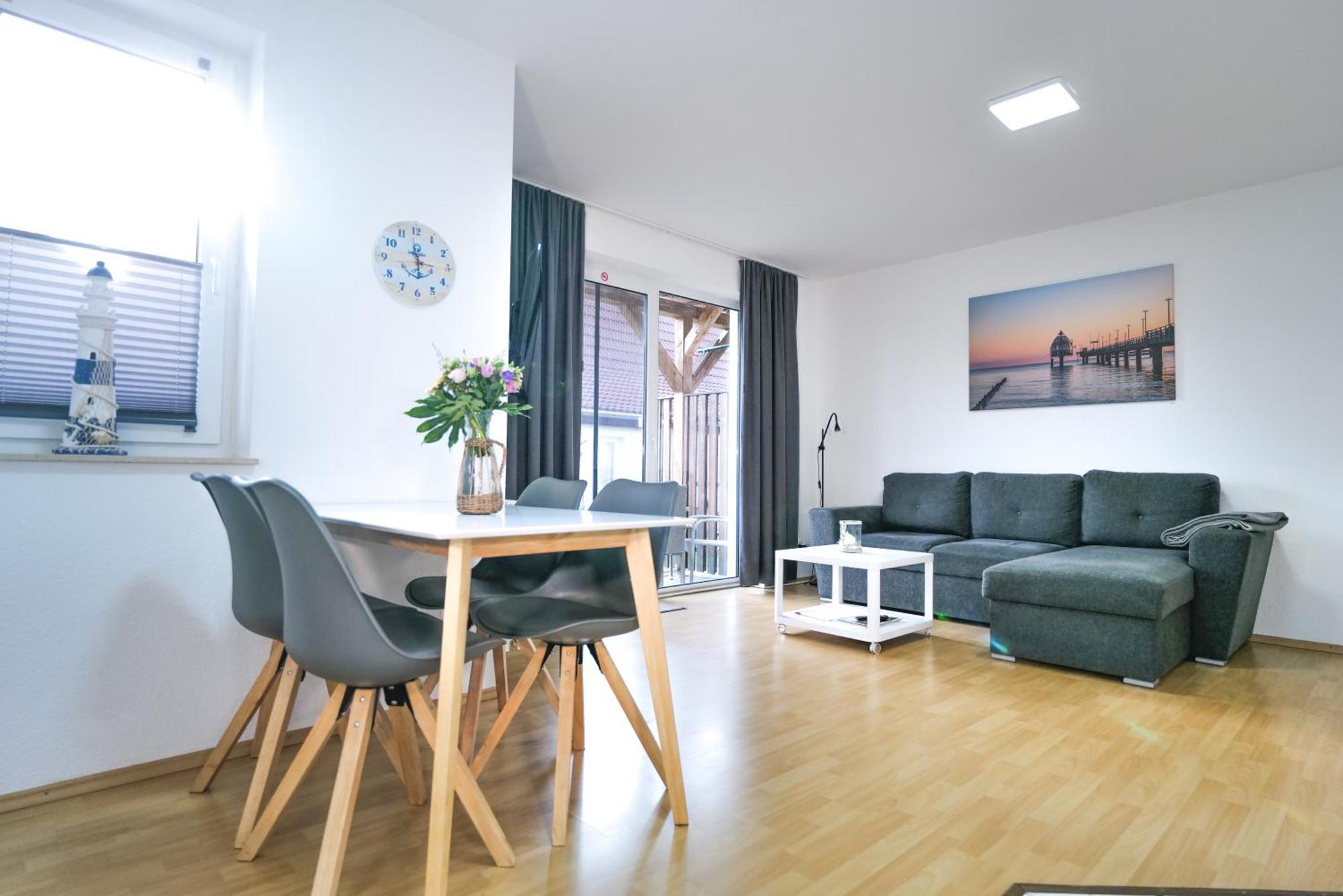 Ferienwohnungen Meerfarbig Ostseeheilbad Zingst Exterior foto
