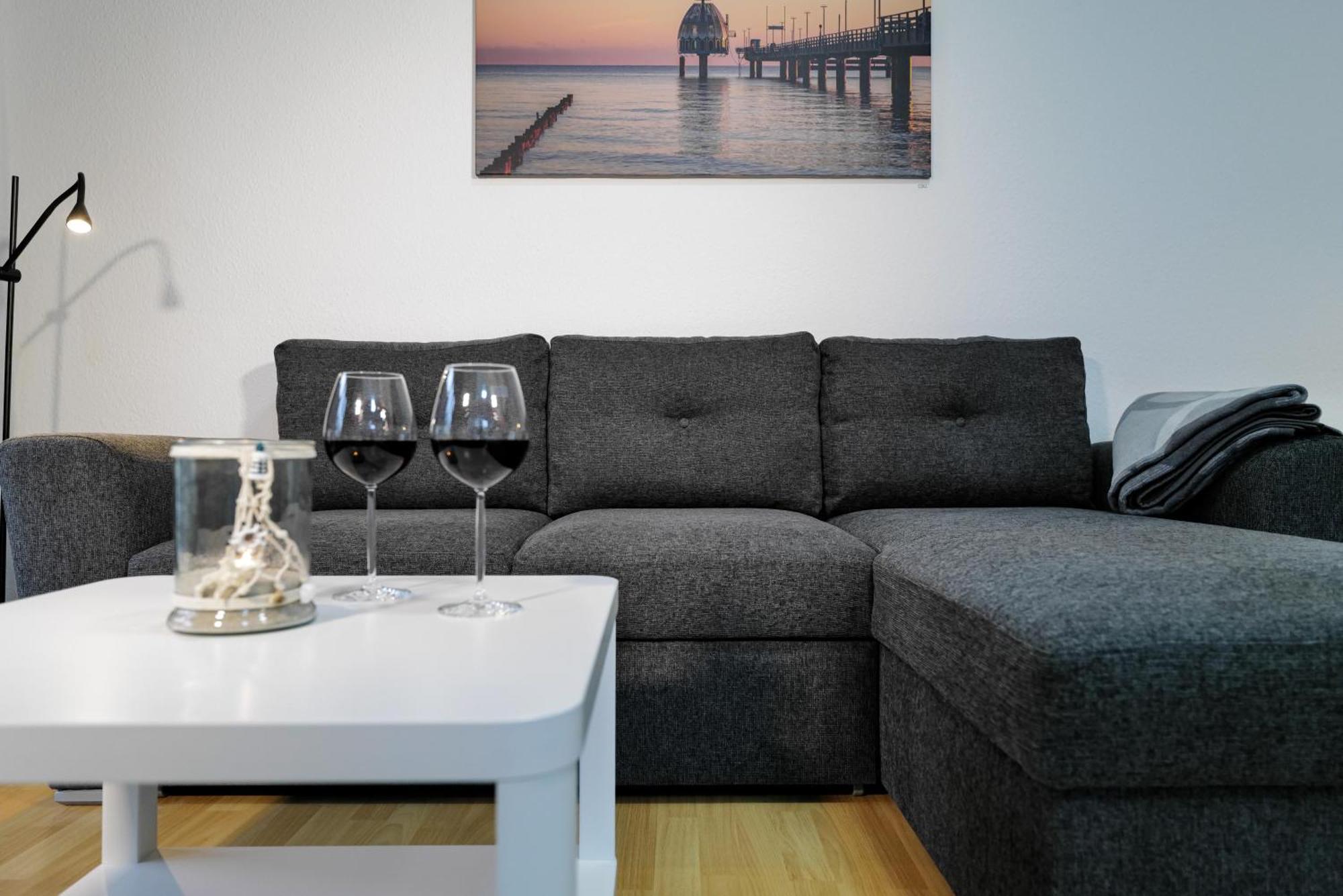 Ferienwohnungen Meerfarbig Ostseeheilbad Zingst Exterior foto